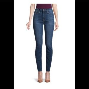 7 For All Mankind Gwenevere Skinny Jeans Size 23